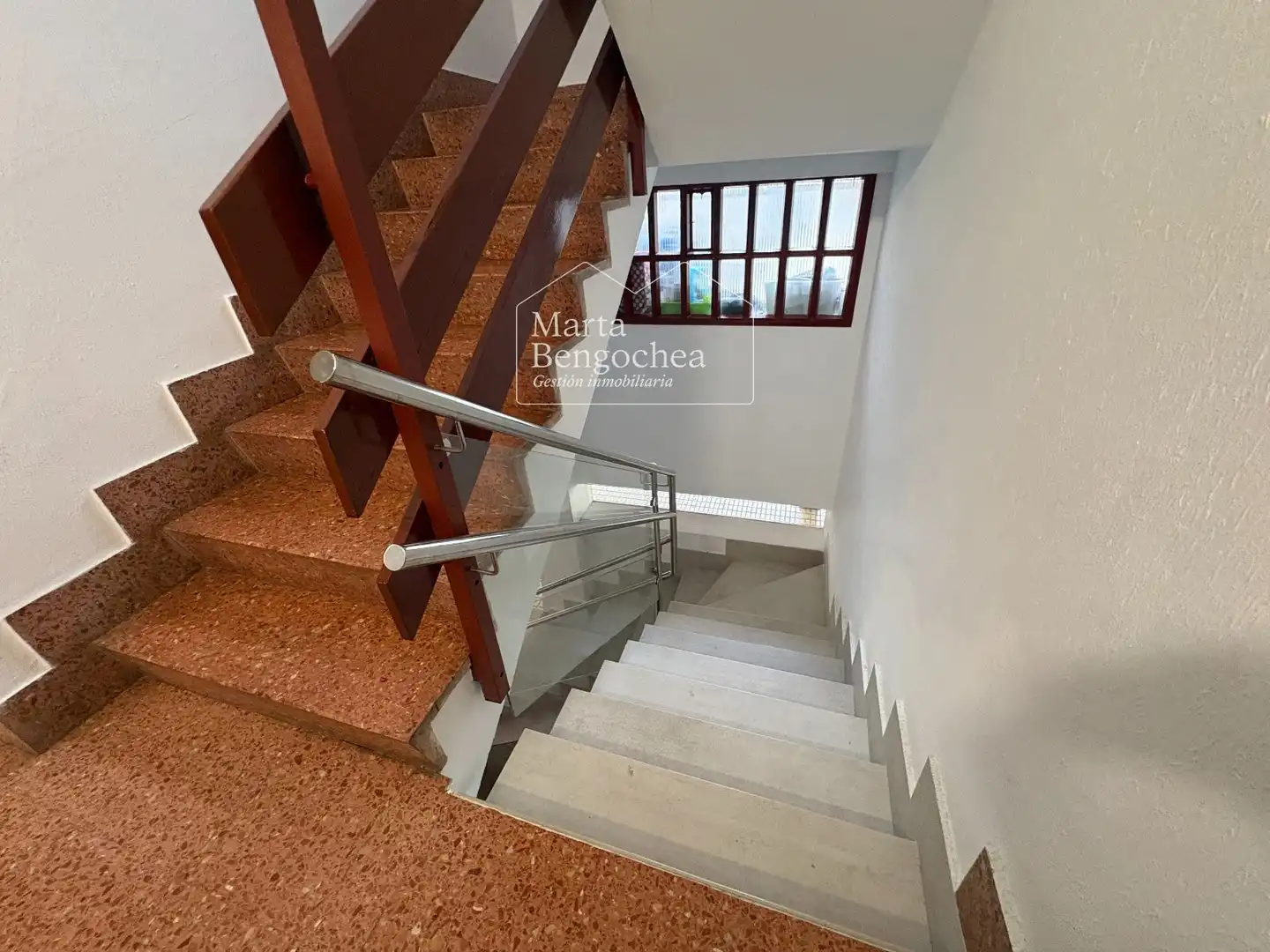 Piso en venta en Vitoria - Gasteiz con Calefacción y Terraza