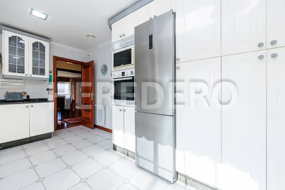 Cocina de Casa o chalet en venta en Vigo  con Calefacción, Jardín privado y Terraza