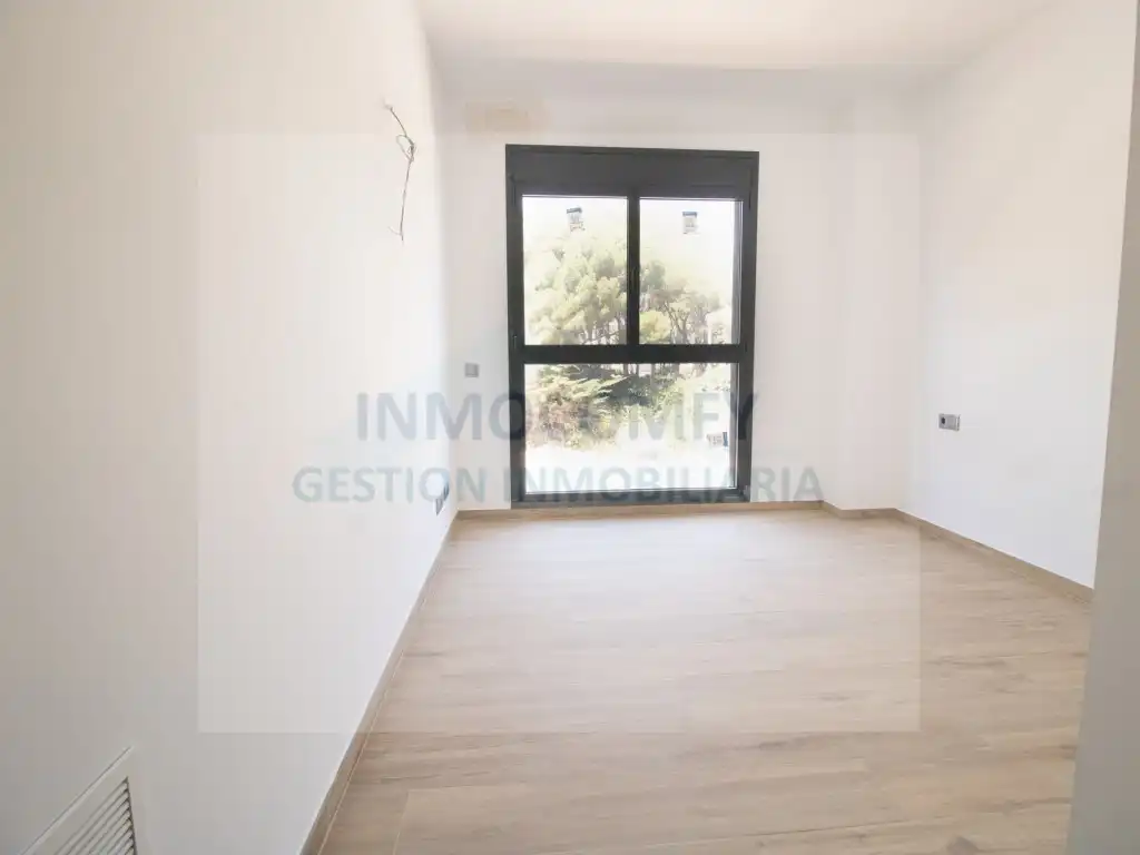 Piso con ascensor en venta en Calle De La Torre Mora 33, imagen 32