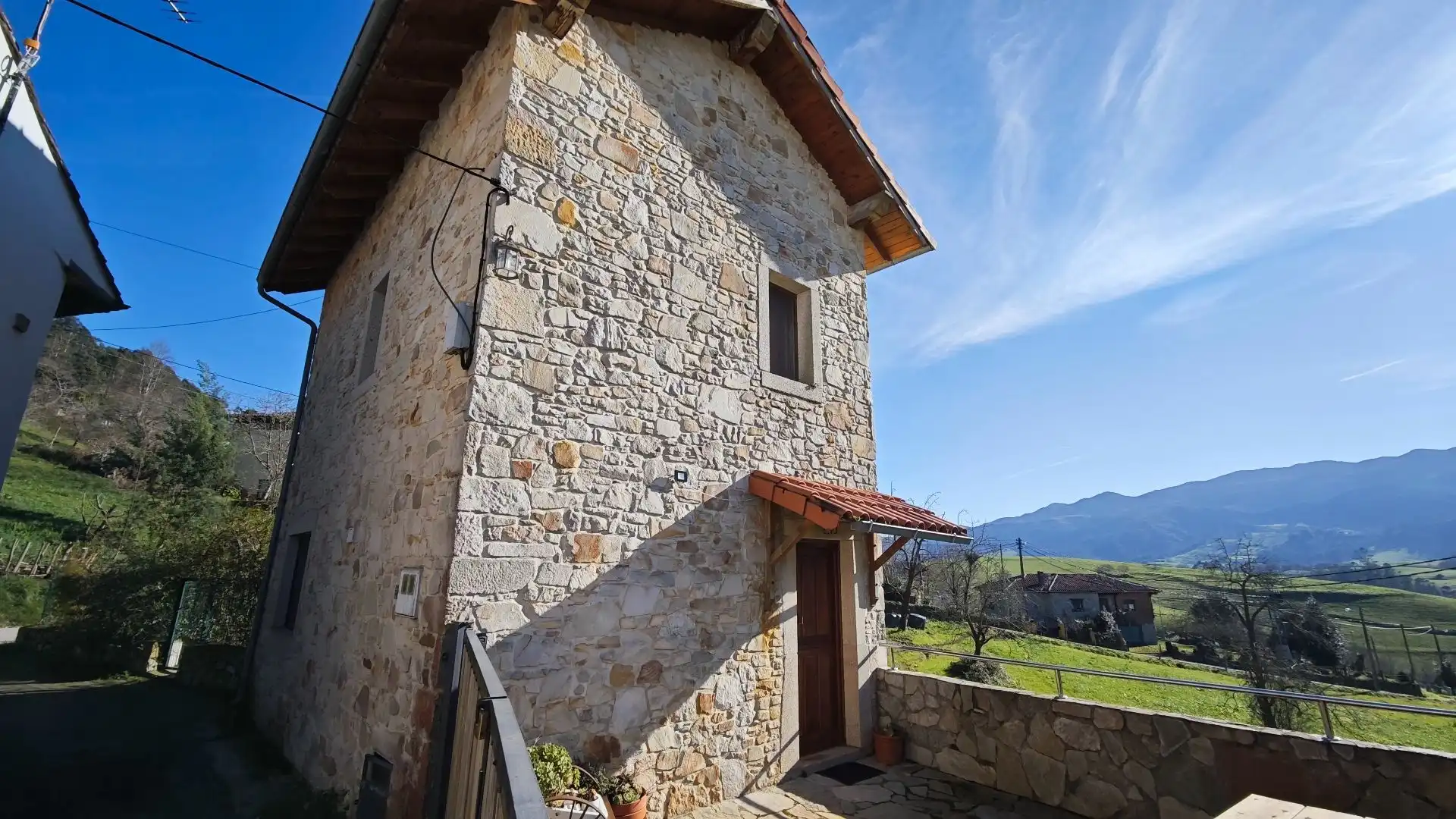 Vista exterior de Casa o chalet en venta en Llanes con Calefacción y Terraza