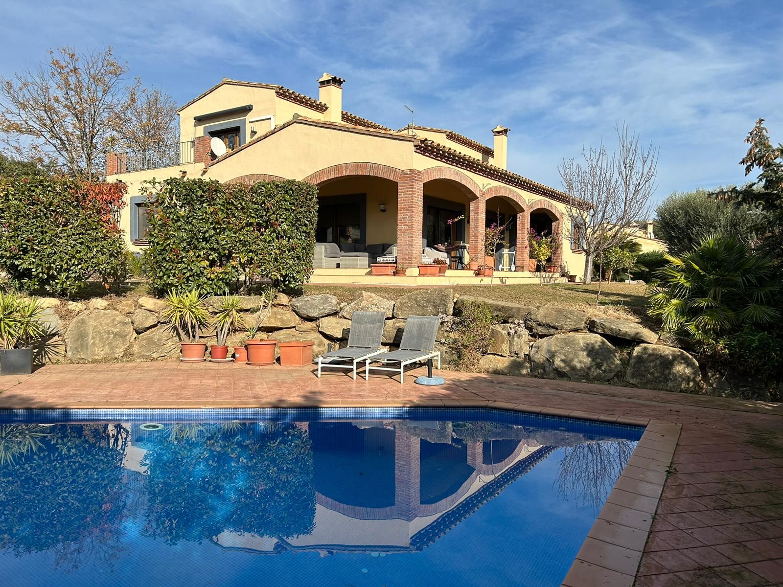 Jardí de Casa o xalet en venda en Peralada amb Aire condicionat, Calefacció i Jardí privat
