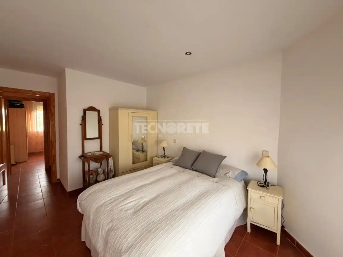 Habitación de Casa adosada en venta en Aldeanueva de Barbarroya con Aire acondicionado, Terraza y Amueblado