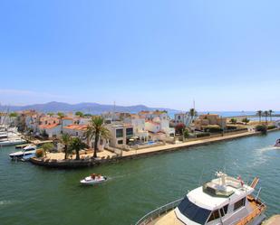 Vista exterior de Apartament de lloguer en Empuriabrava amb Aire condicionat