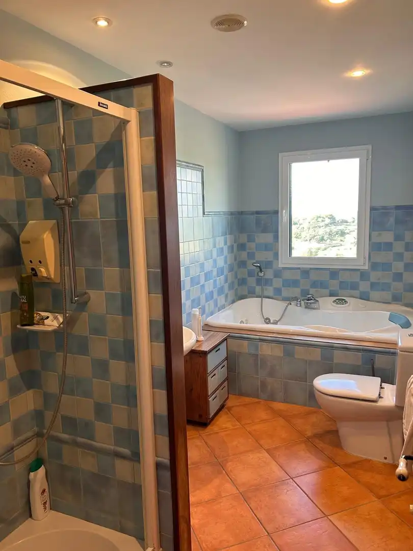 Baño de Casa adosada en venta en Alaior con Aire acondicionado, Calefacción y Jardín privado