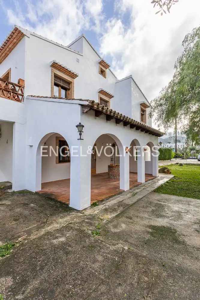 Houses for sale in Orba  with Air Conditioner, Heating and Private garden