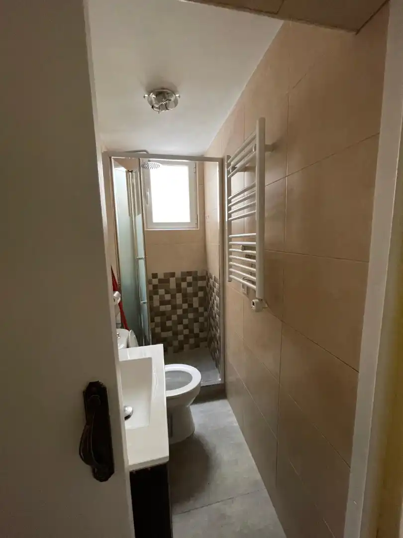 Study for rent in Avenida de Menéndez Pelayo, Pacífico