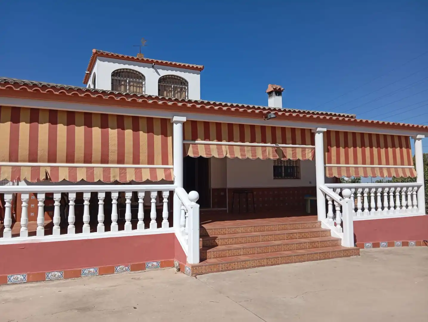 Haus mit Pool zum Verkauf in clavel
