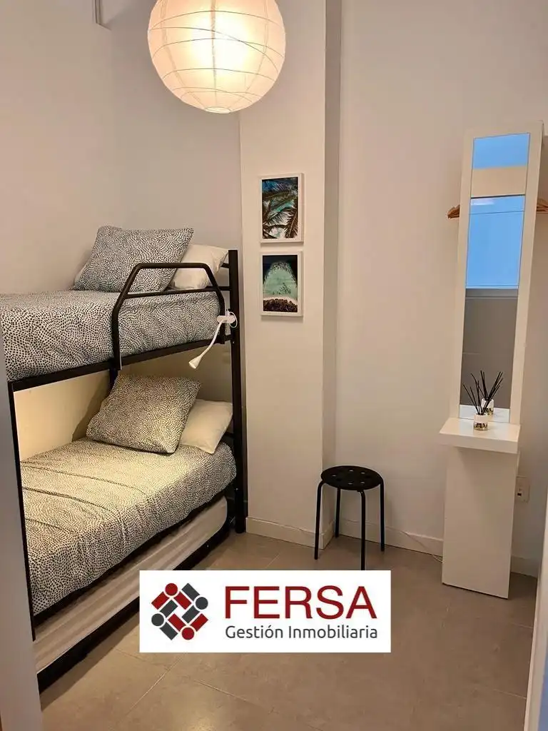 Habitación de Loft en venta en El Puerto de Santa María con Aire acondicionado, Calefacción y Amueblado