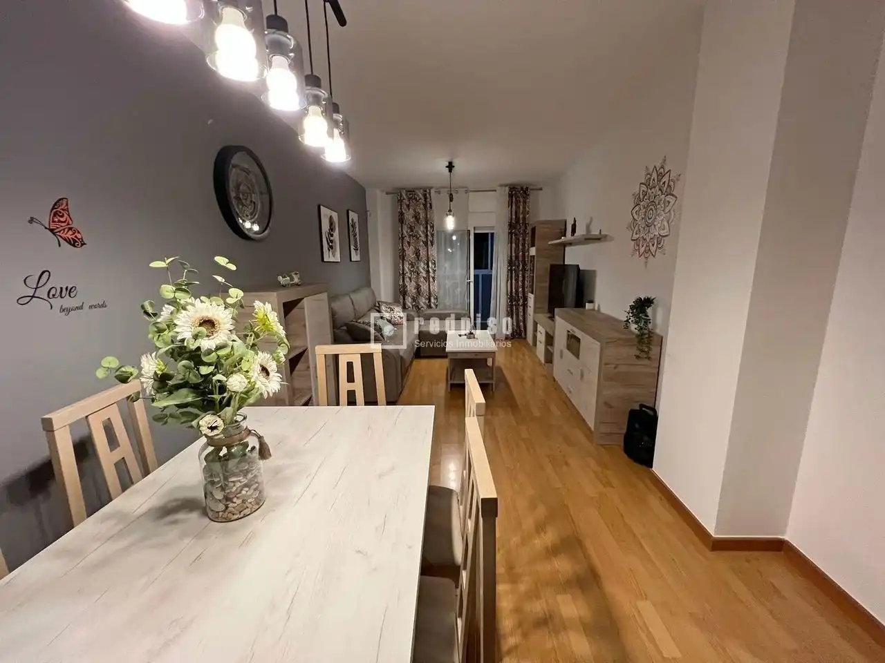 Piso de alquiler en Pepa Flores Marisol, Alegría de la Huerta- Jardín de Málaga