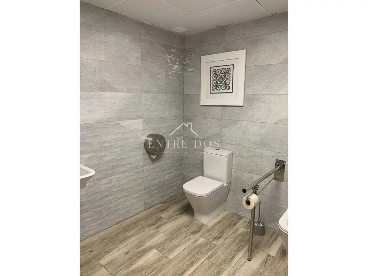 Baño de Local en venta en Almazora / Almassora con Aire acondicionado y Alarma