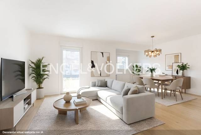 Apartamento en Venta en Calle del Doce de Octubre en Ibiza de Madrid