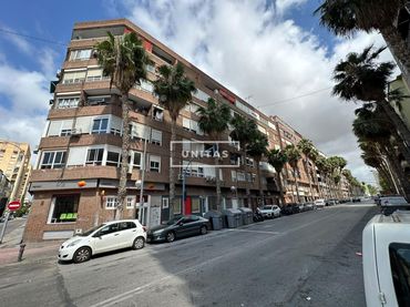 Pis amb ascensor en venda a Benalúa - Babel