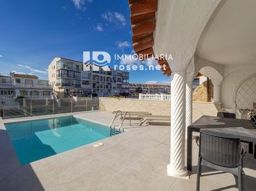 Villa mit Pool zum Verkauf in sant maurici  J