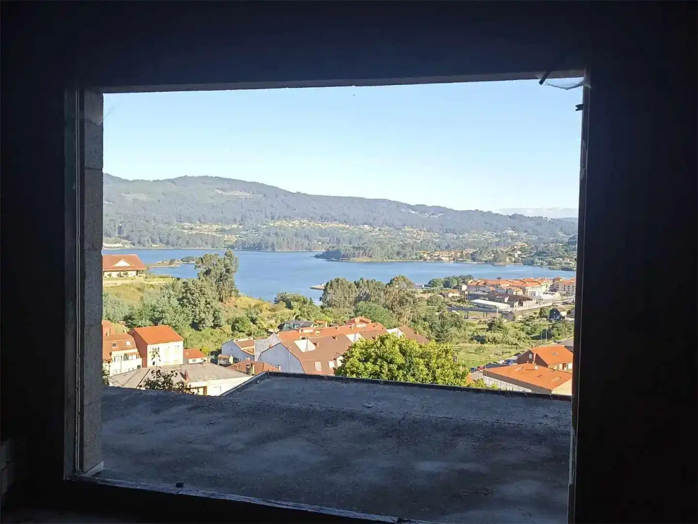 Vista exterior de Casa o xalet en venda en Soutomaior amb Balcó
