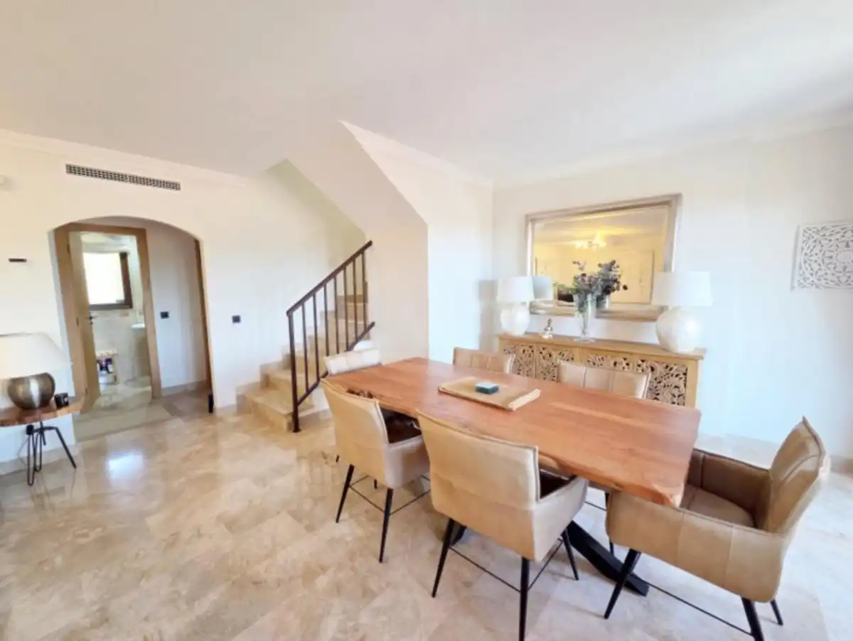 Apartment mit Pool zum Verkauf in La Duquesa, imagen 3