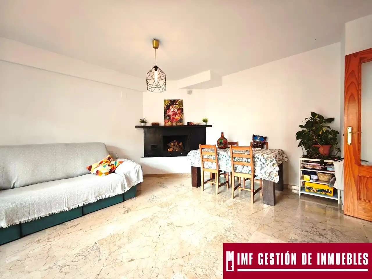 Sala d'estar de Casa o xalet en venda en Vélez-Málaga amb Aire condicionat, Calefacció i Terrassa