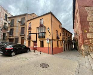 Exterior view of Building for sale in  Toledo Capital