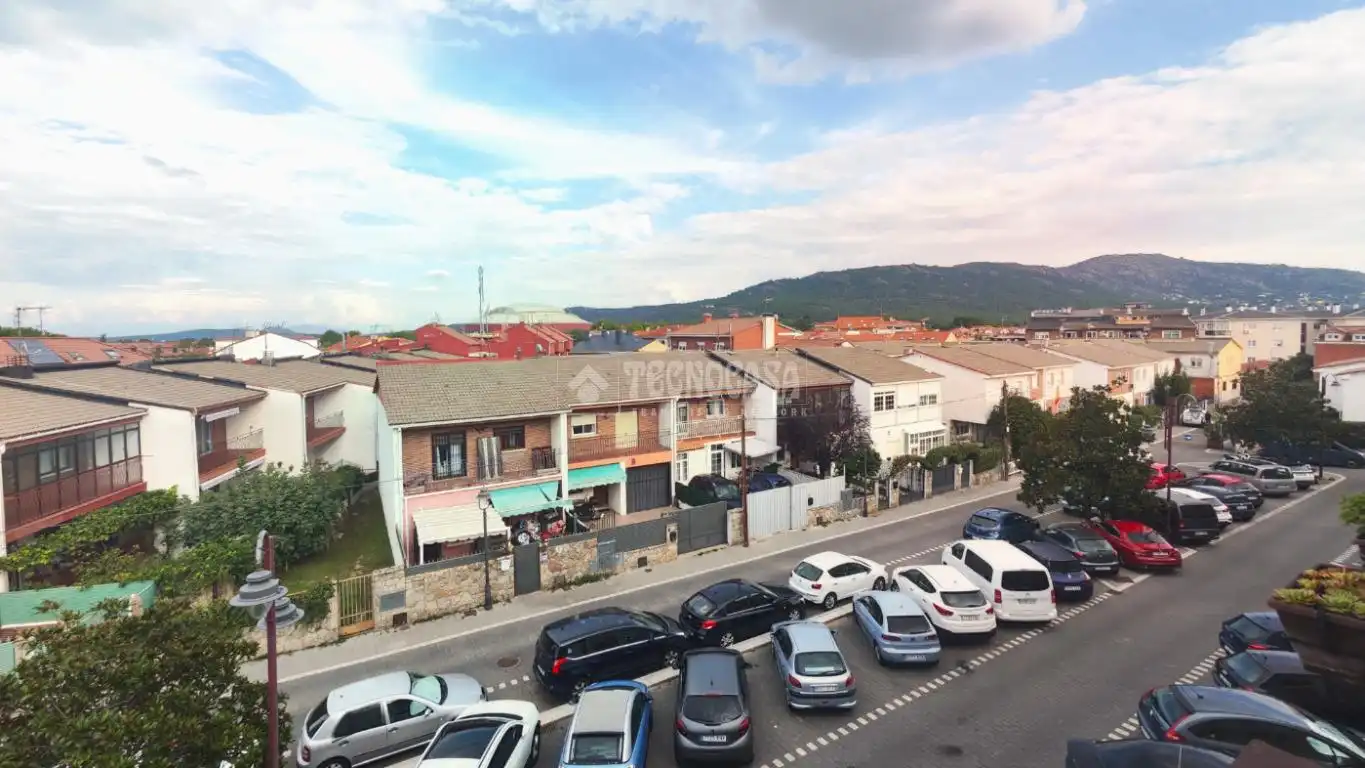 Parking de Piso en venta en Moralzarzal con Calefacción