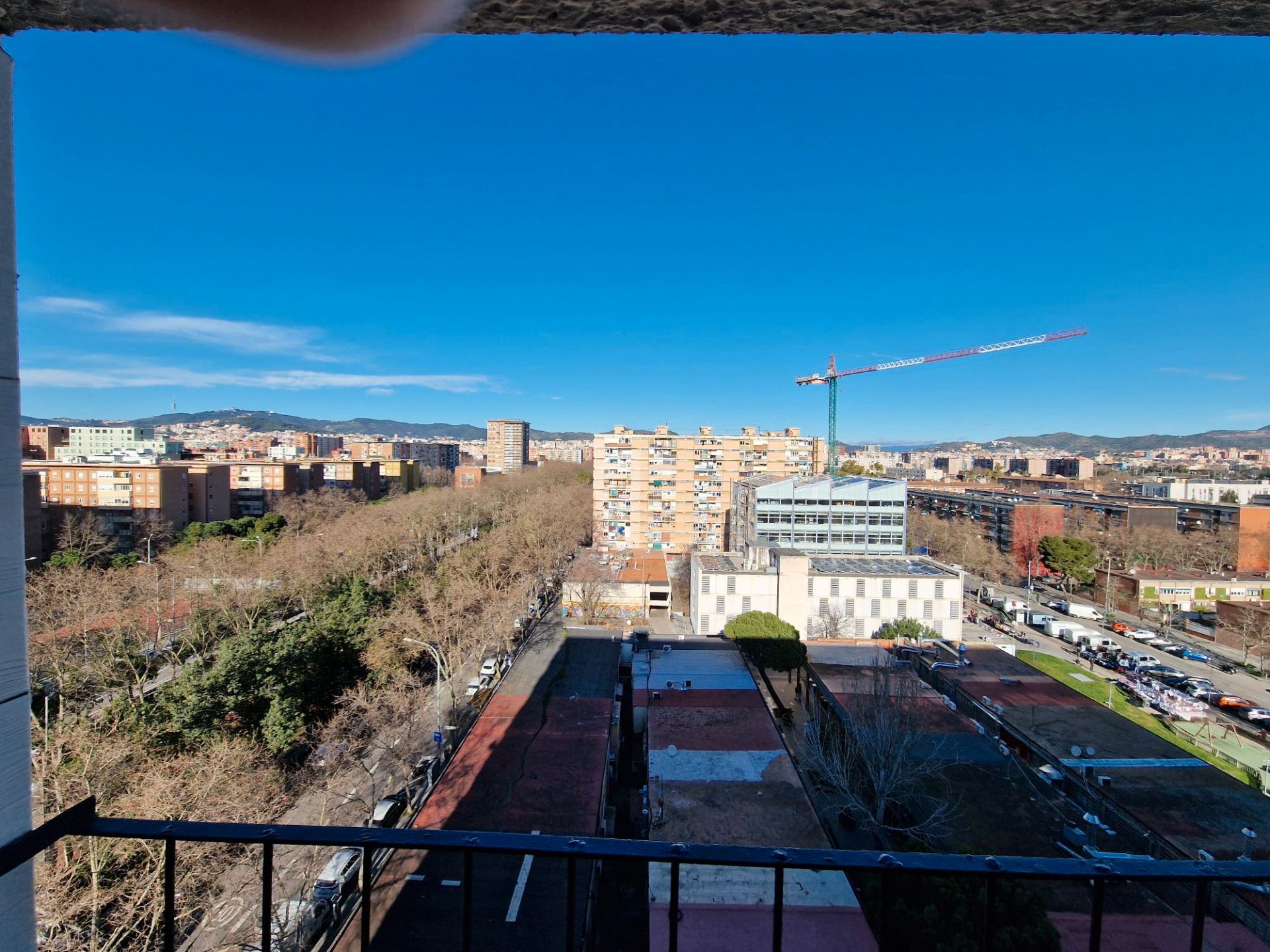 Vista exterior de Pis en venda en  Barcelona Capital amb Terrassa i Alarma