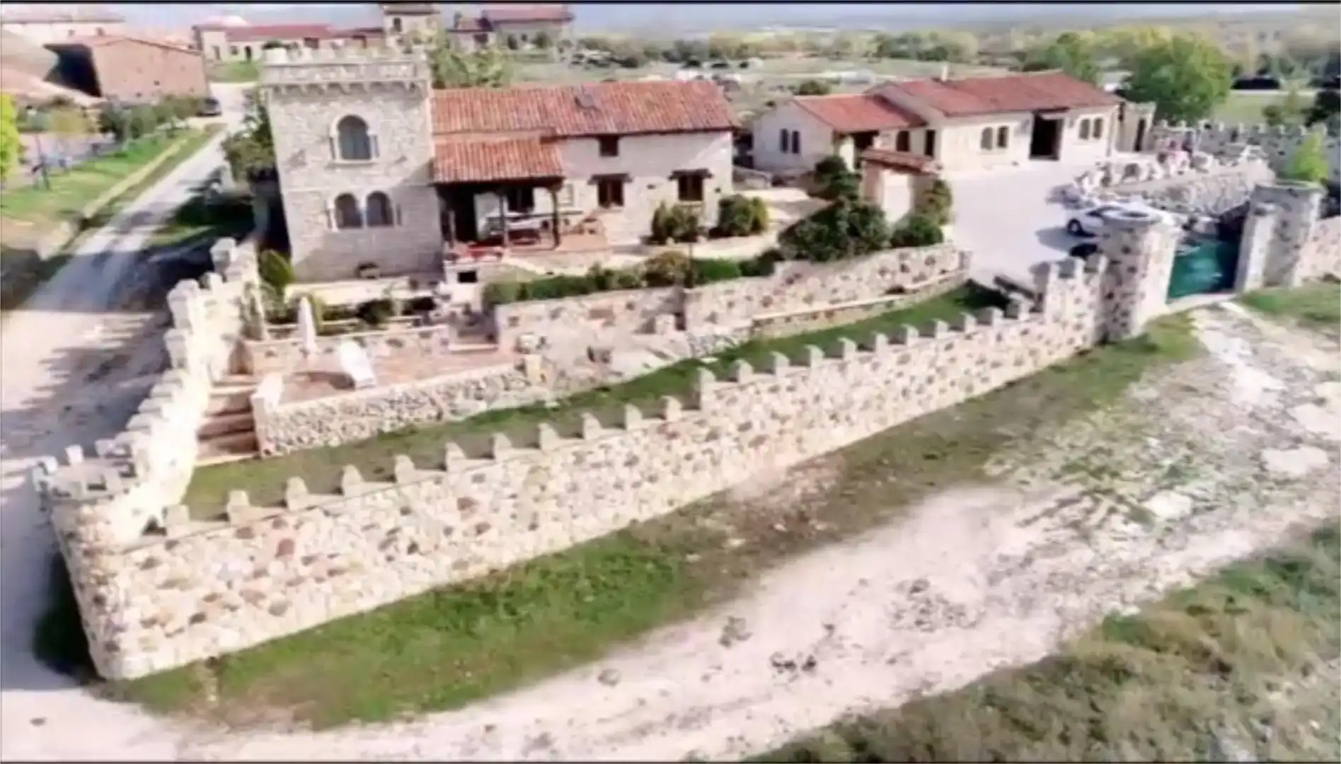 Pis en venda en Hacinas amb Aire condicionat, Jardí privat i Moblat