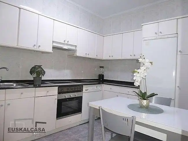 Flat with lift for sale in Basurtu - Zorrotza, imagen 9
