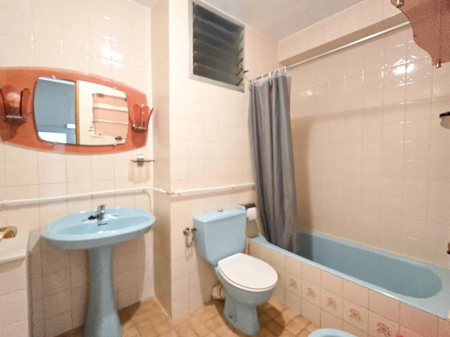 Baño de Piso en venta en Someso - Matogrande