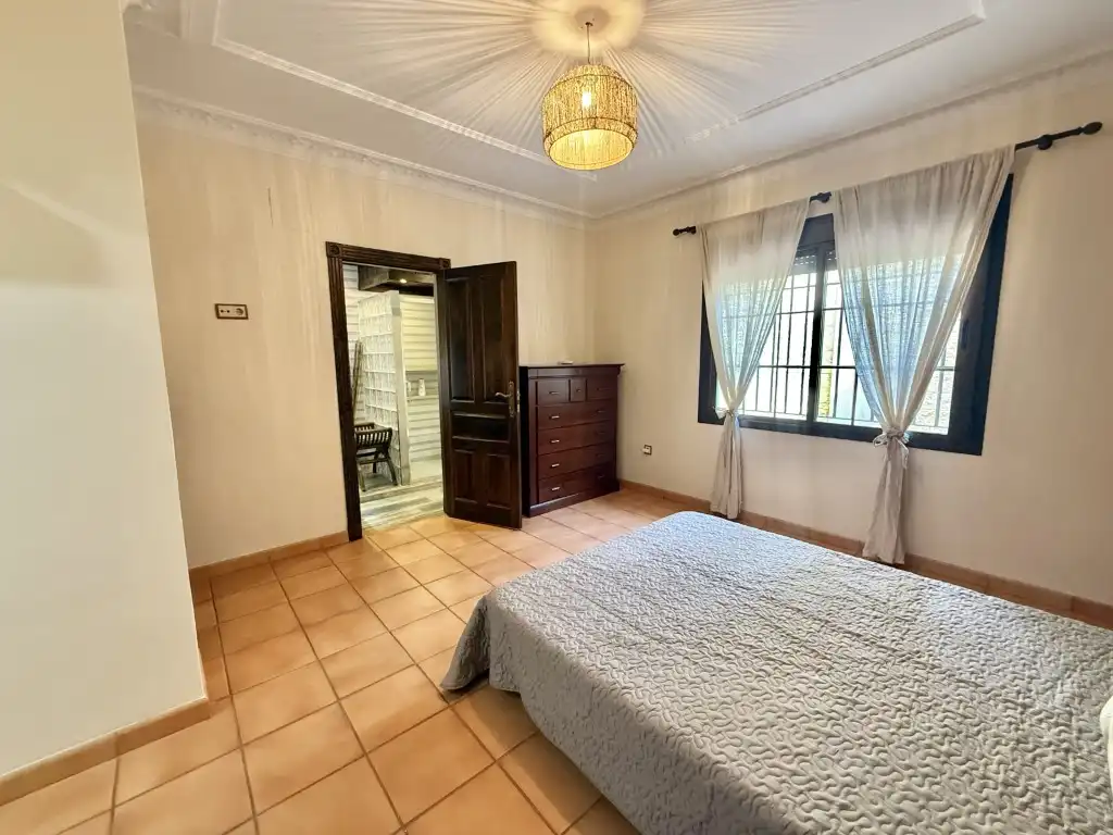 Habitación de Casa o chalet en venta en Carmona con Aire acondicionado y Amueblado