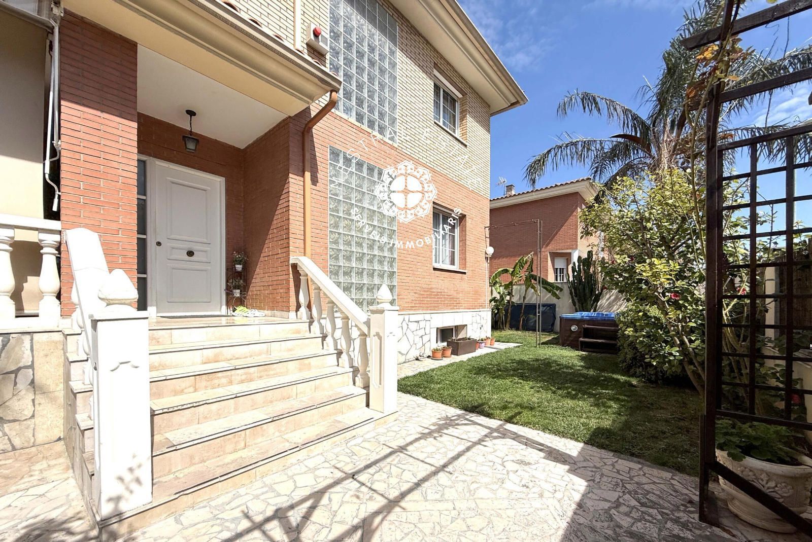 Exterior view of Houses for sale in Cambrils  with Heating and Terrace