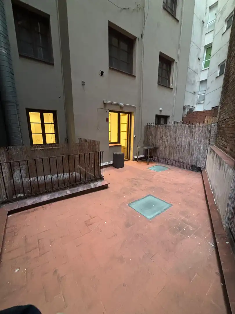 Appartamento con terrazza in vendita a Avinguda del Paral·lel, imagen 4