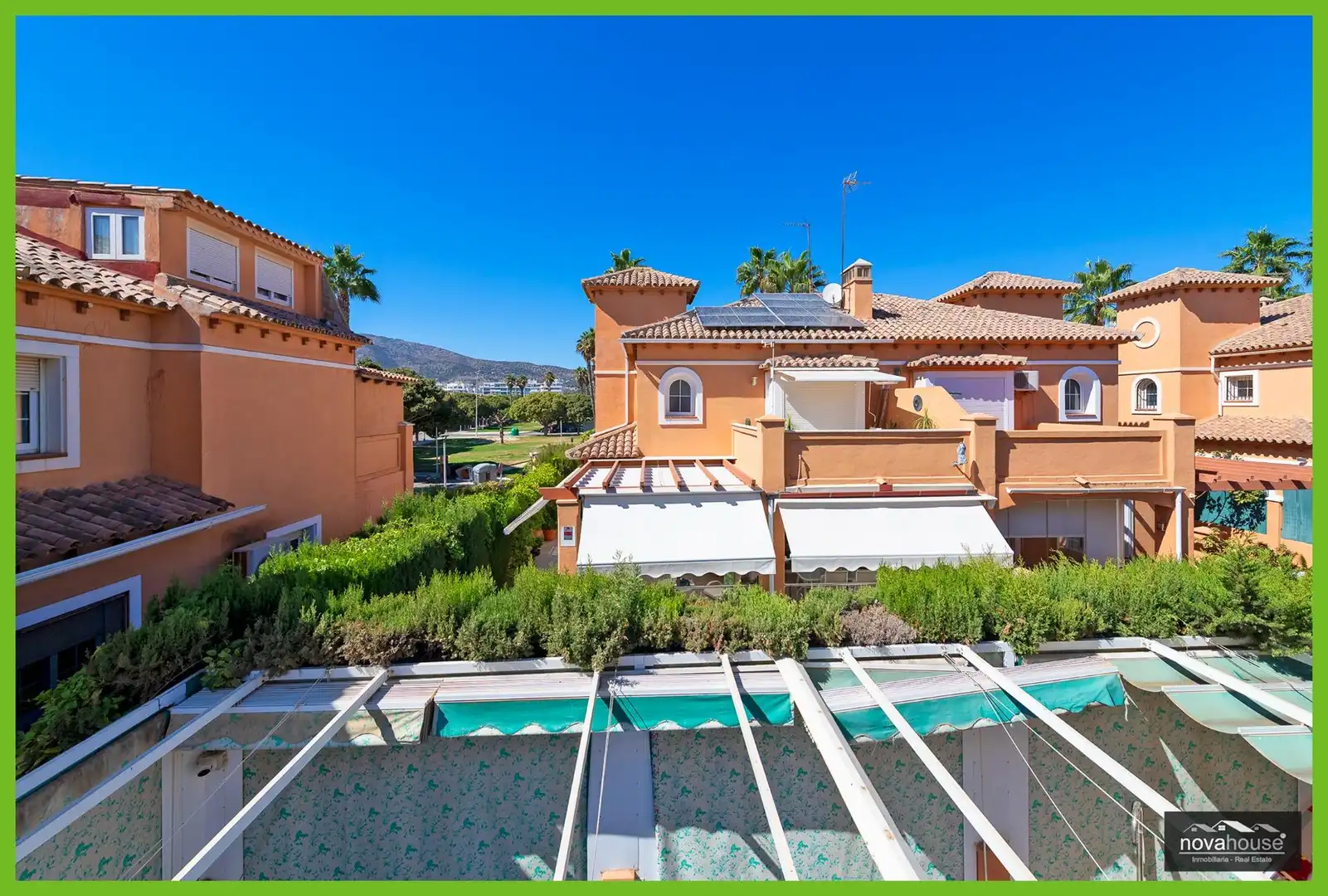 Vista exterior de Casa o chalet en venta en Torremolinos con Aire acondicionado, Jardín privado y Trastero