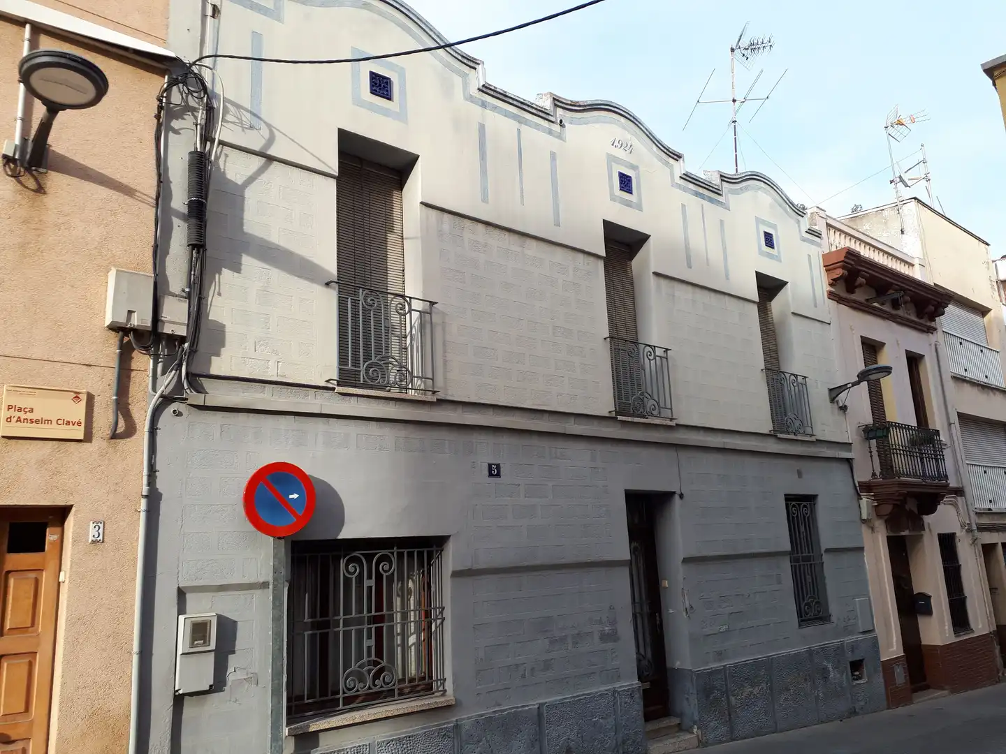 Terreny residencial en venda a Plaça d'Anselm Clavé 5