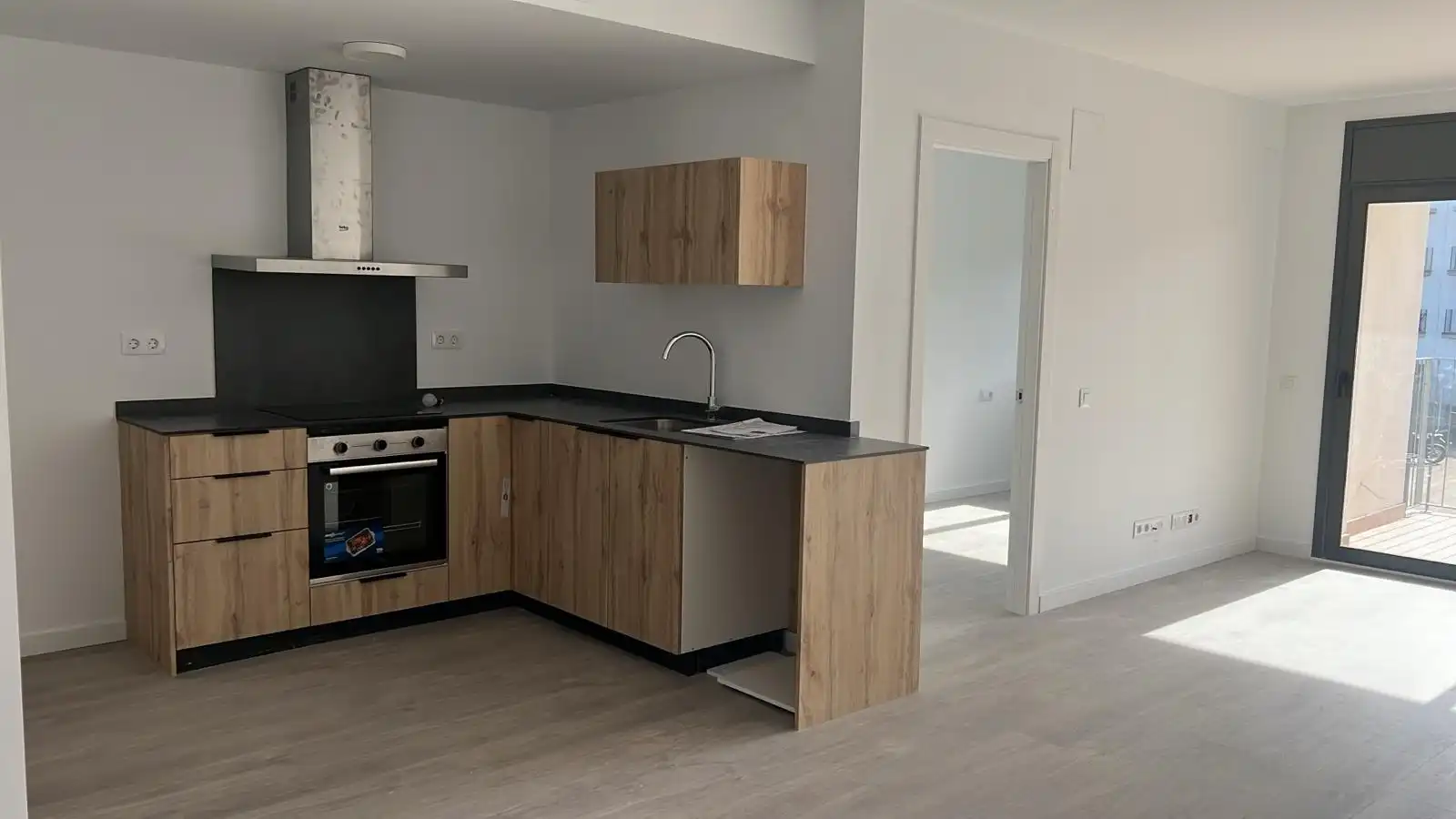 Erdgeschosswohnung mit Pool zur Miete in Martorelles, imagen 2