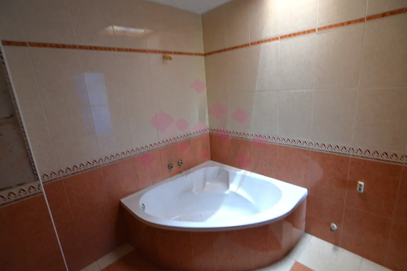 Bathroom of Houses for sale in Daimiel  with Storage room and Swimming Pool