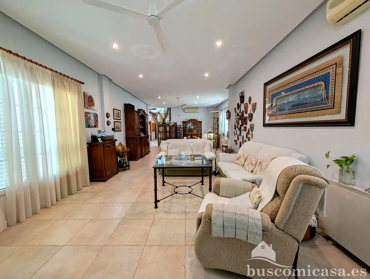 Sala d'estar de Casa o xalet en venda en Linares amb Aire condicionat, Calefacció i Jardí privat