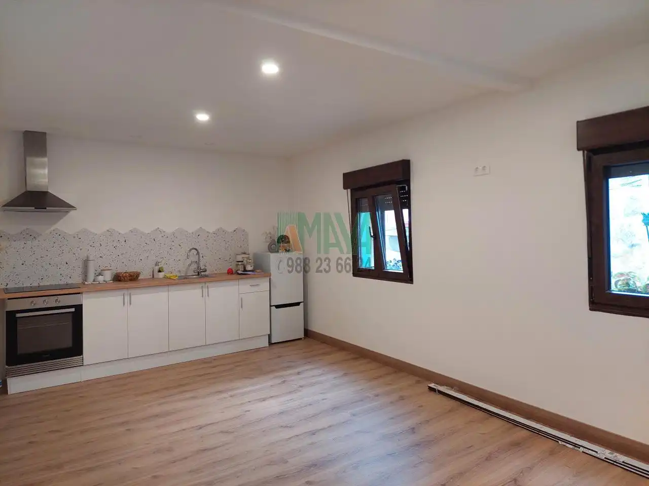 Cocina de Apartamento en venta en San Cibrao das Viñas con Amueblado