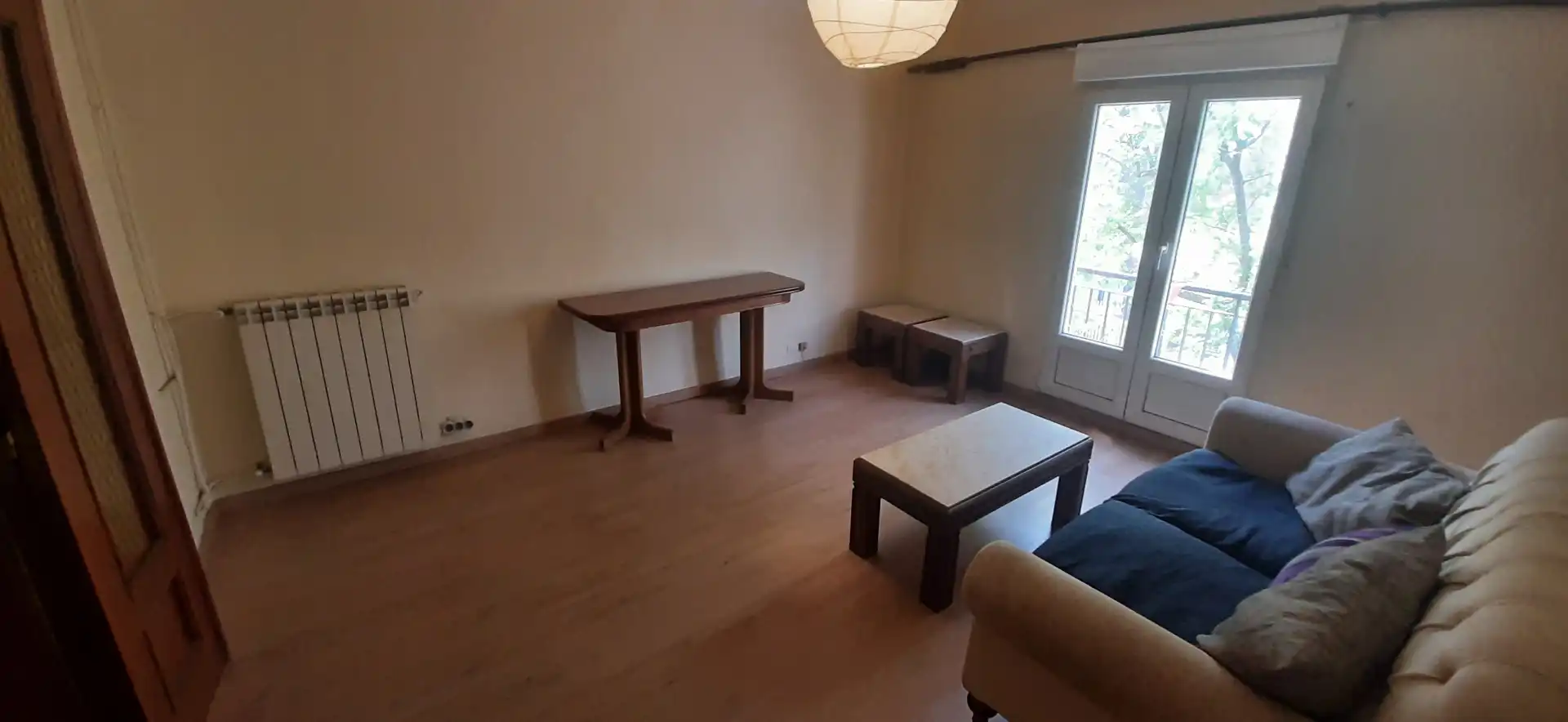 Sala d'estar de Pis en venda en Madrid amb Balcó