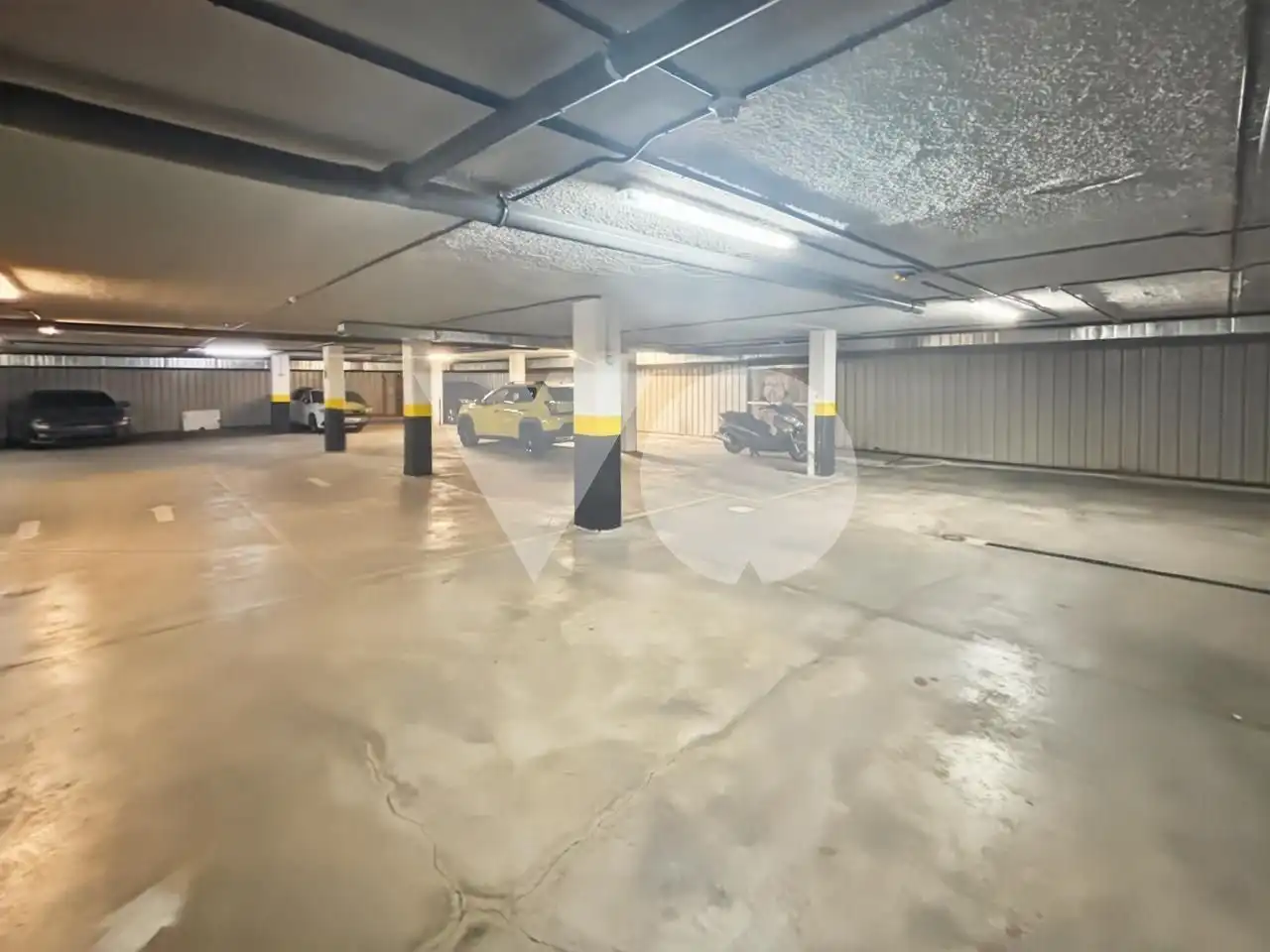 Parking de Dúplex en venta en Madrid con Aire acondicionado