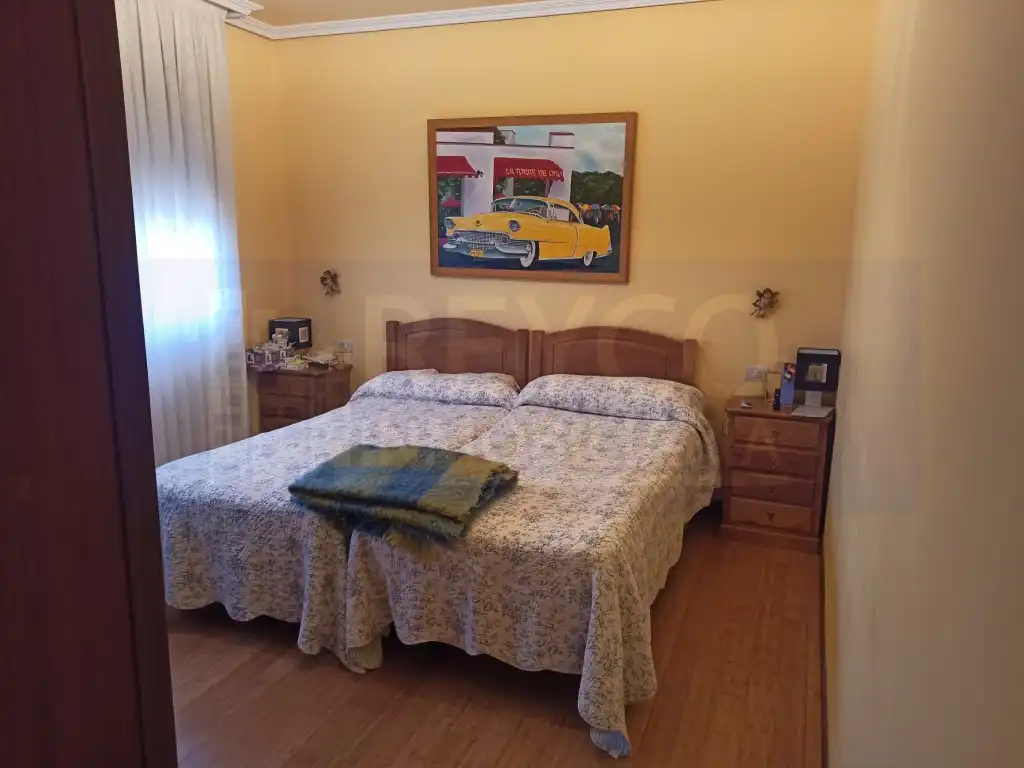 Habitación de Casa o chalet en venta en Nájera con Jardín privado