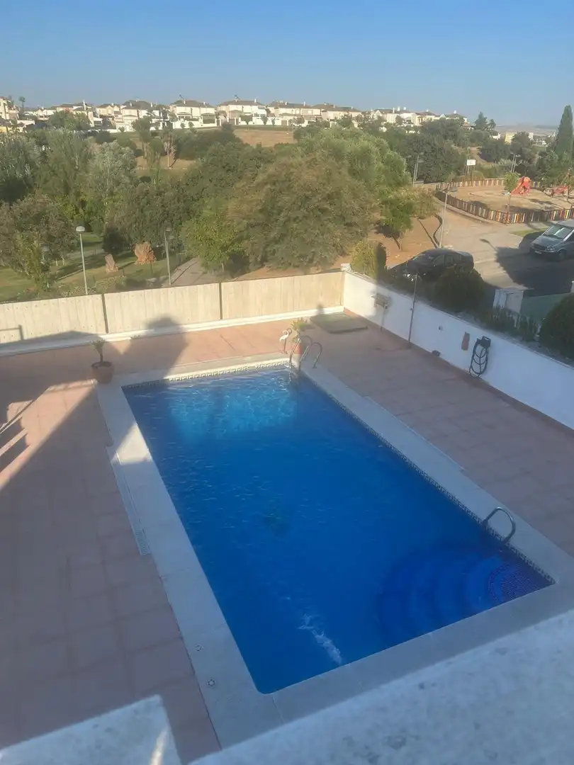 Piscina de Casa o xalet en venda en Córdoba amb Piscina comunitària