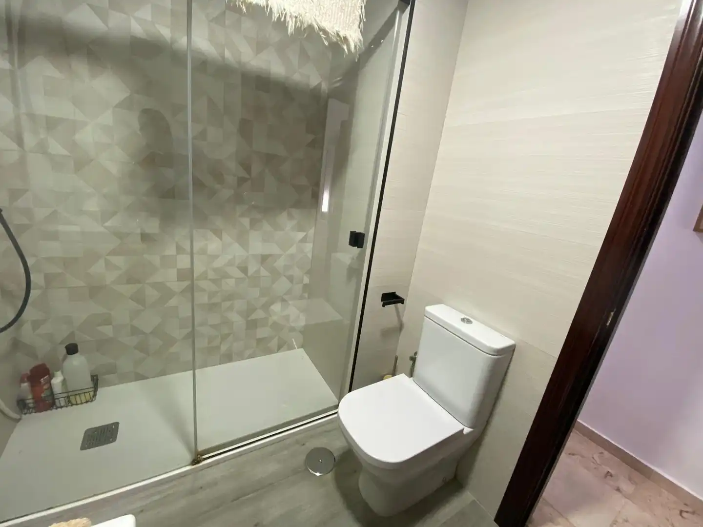 Badezimmer von Wohnung zum Verkauf in San Fernando mit Klimaanlage und Abstellraum