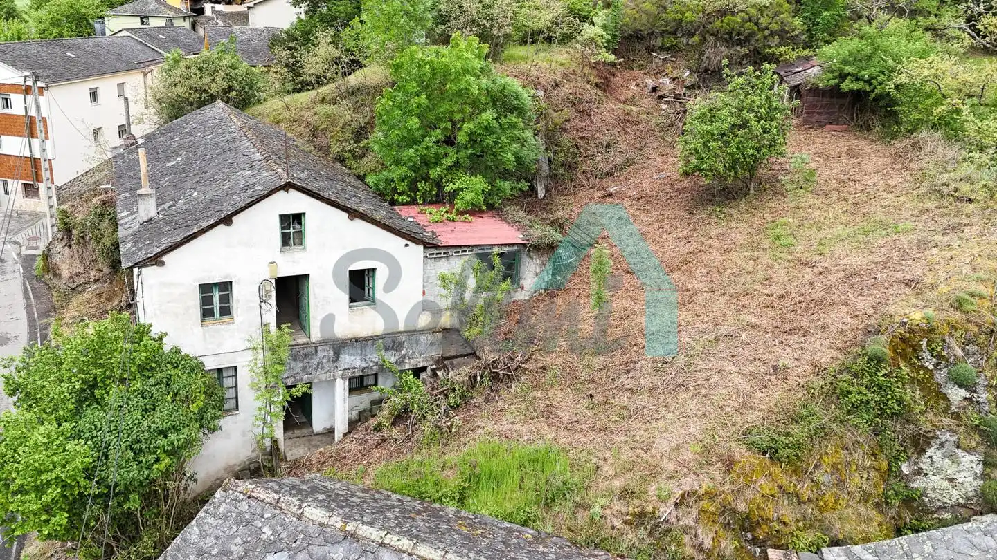 Casa o chalet en venta en Cangas del Narcea con Jardín privado