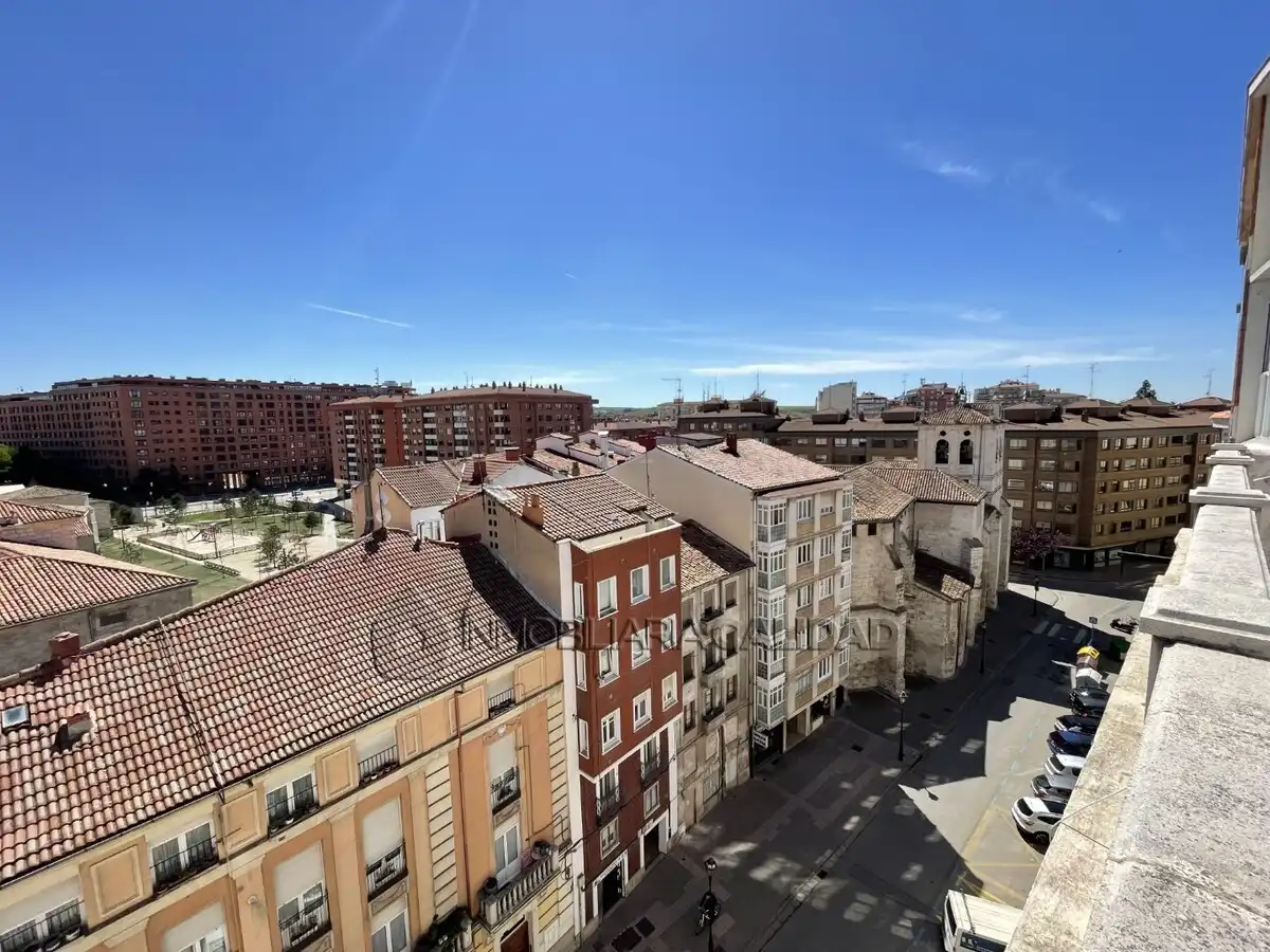 Exterior view of Flat for rent in Burgos  with Heating and Furnished