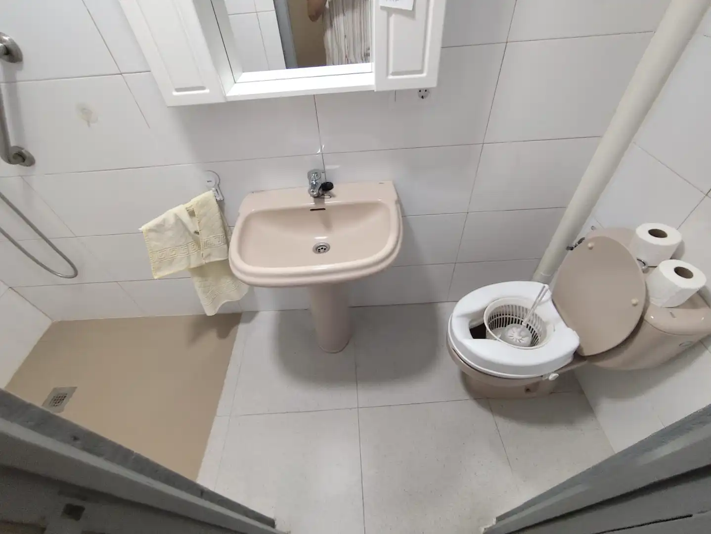 Bany de Casa o xalet en venda en Úbeda amb Terrassa, Balcó i Internet