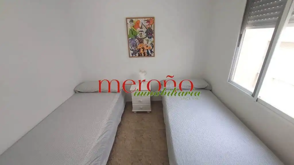 Dormitori de Apartament en venda en Santa Pola amb Terrassa
