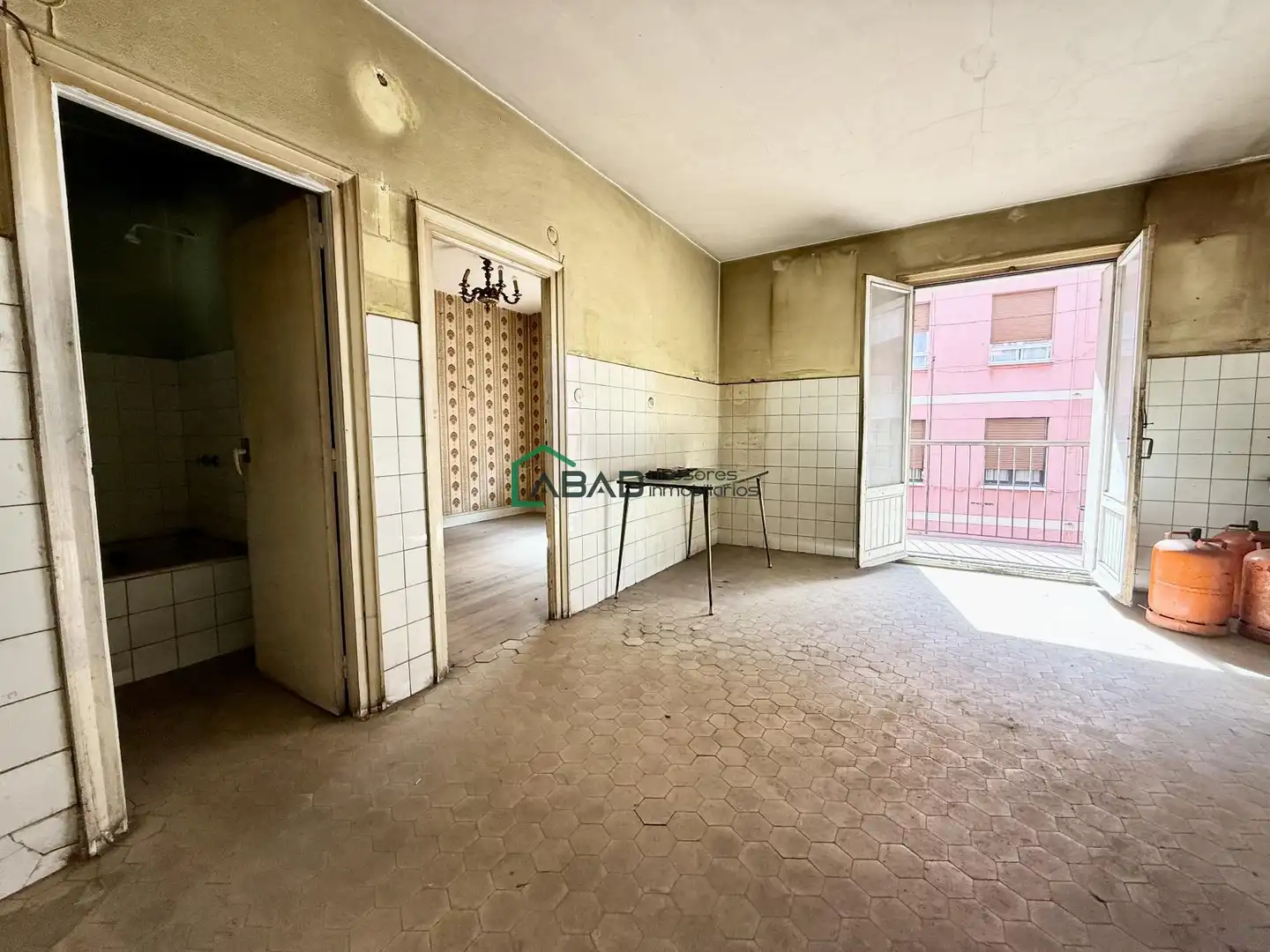 Dormitori de Pis en venda en Bilbao  amb Parquet, Terrassa i Balcó