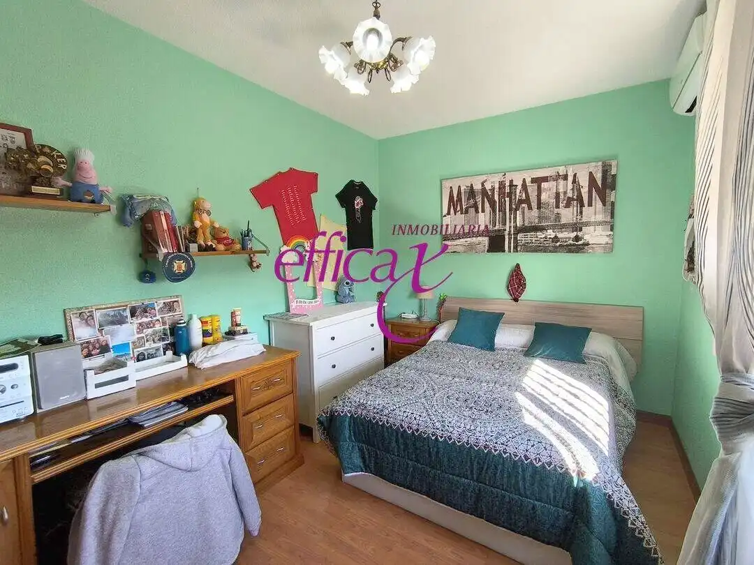 Bedroom of Houses for sale in Gerindote  with Air Conditioner, Heating and Storage room