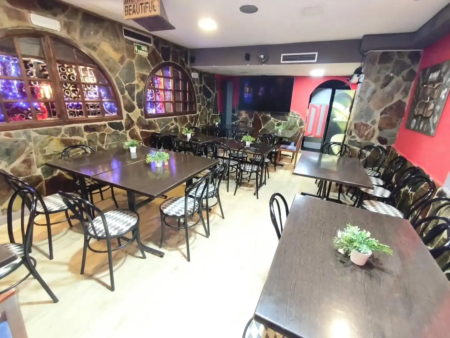 Business premises for transfer in Eixample, imagen 7