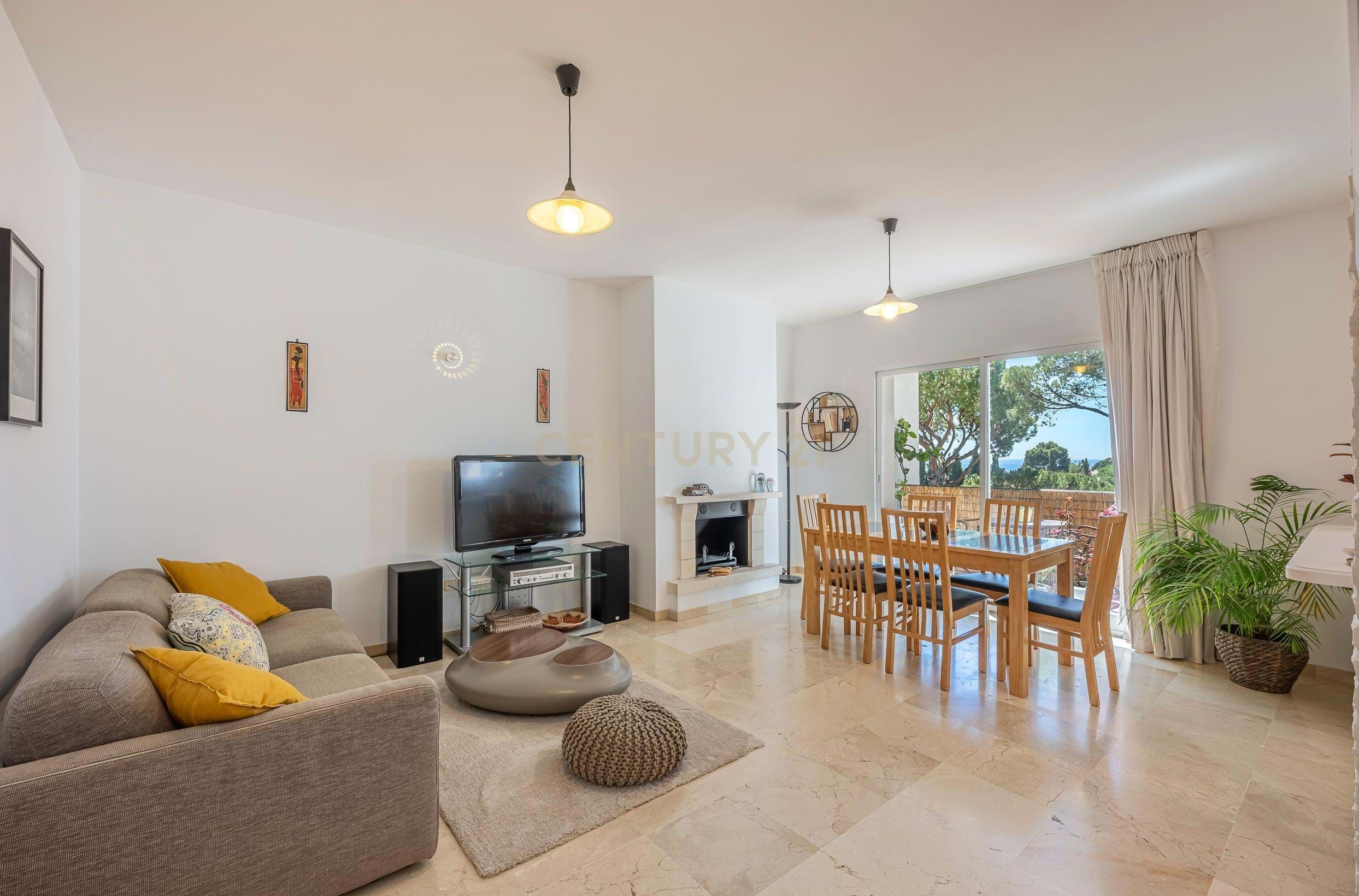 Sala de estar de Piso en venta en Marbella con Aire acondicionado y Terraza