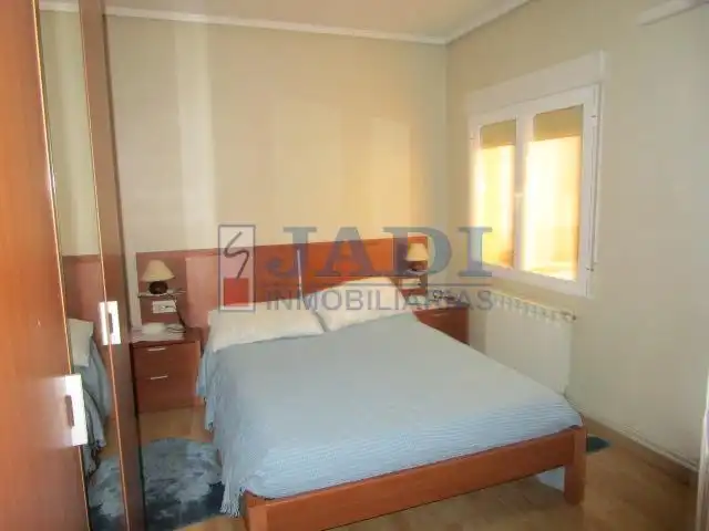 Habitación de Casa o chalet en venta en Valdepeñas con Calefacción, Terraza y Trastero