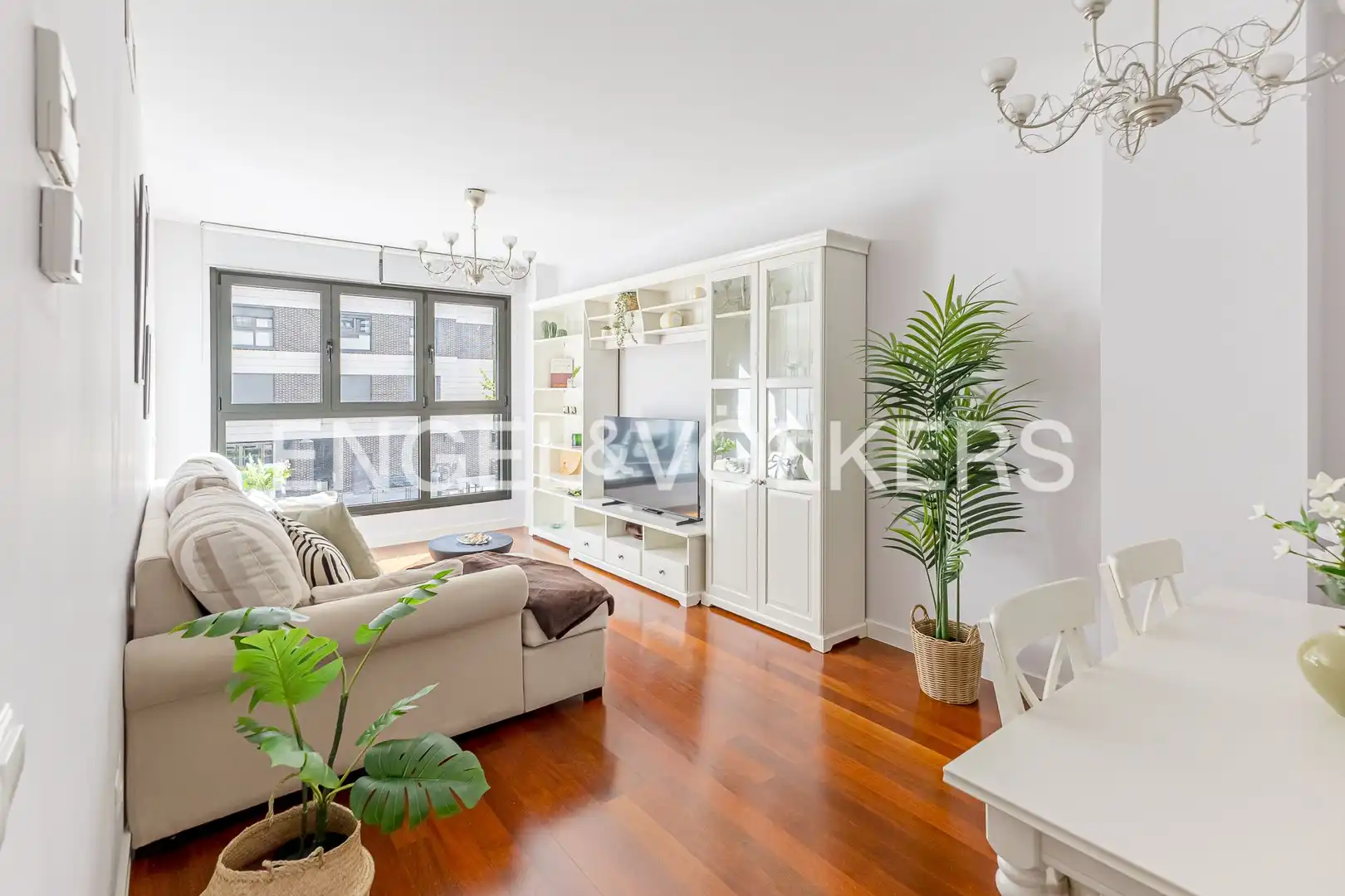 Flat for rent in Adelfas